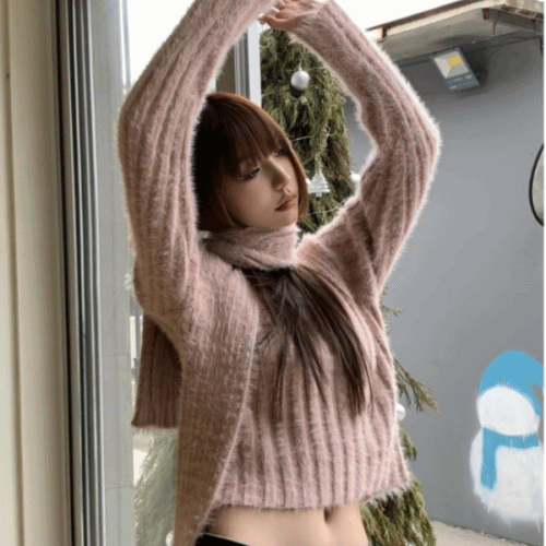 (머플러SET) 앙고라 라운드넥 세미크롭핏 겨울 핑크 스웨터